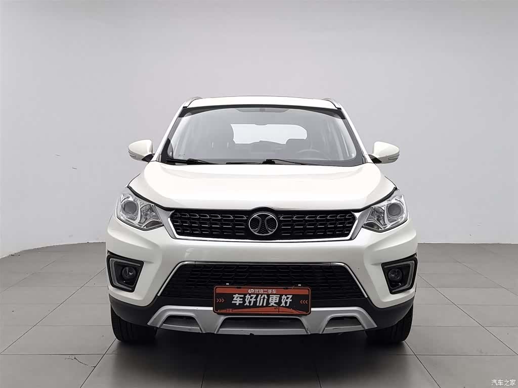 BAIC X35, 2016 3