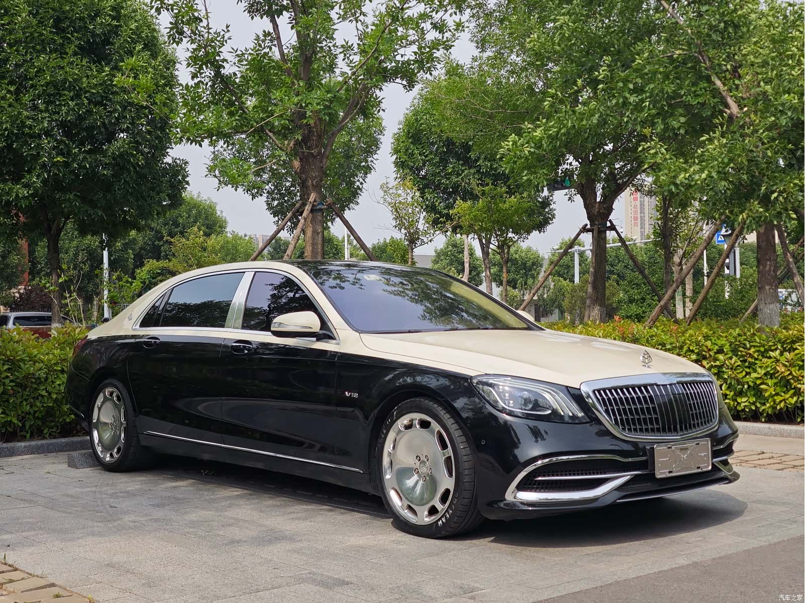 Maybach S-Class, 2016 3