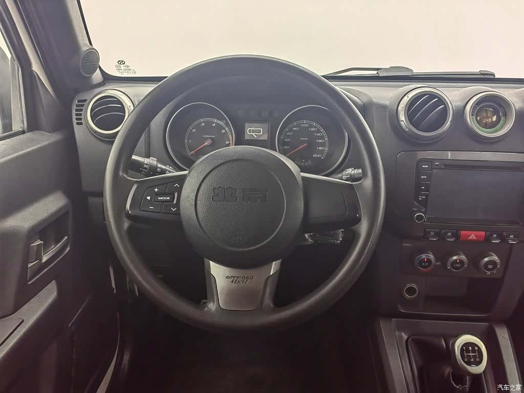 BAIC BJ40, 2015 11
