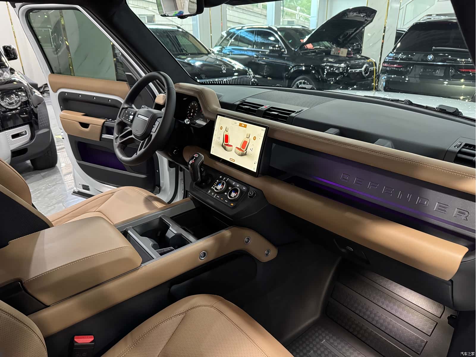 Land Rover Defender, 2026 9