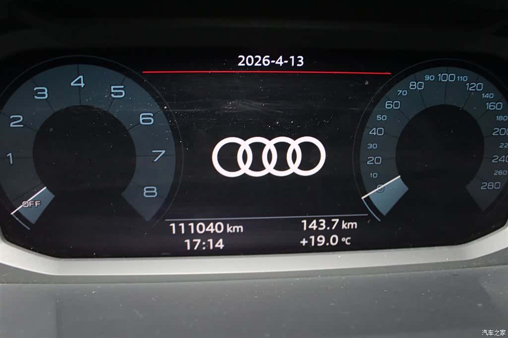 Audi Q3, 2019 8