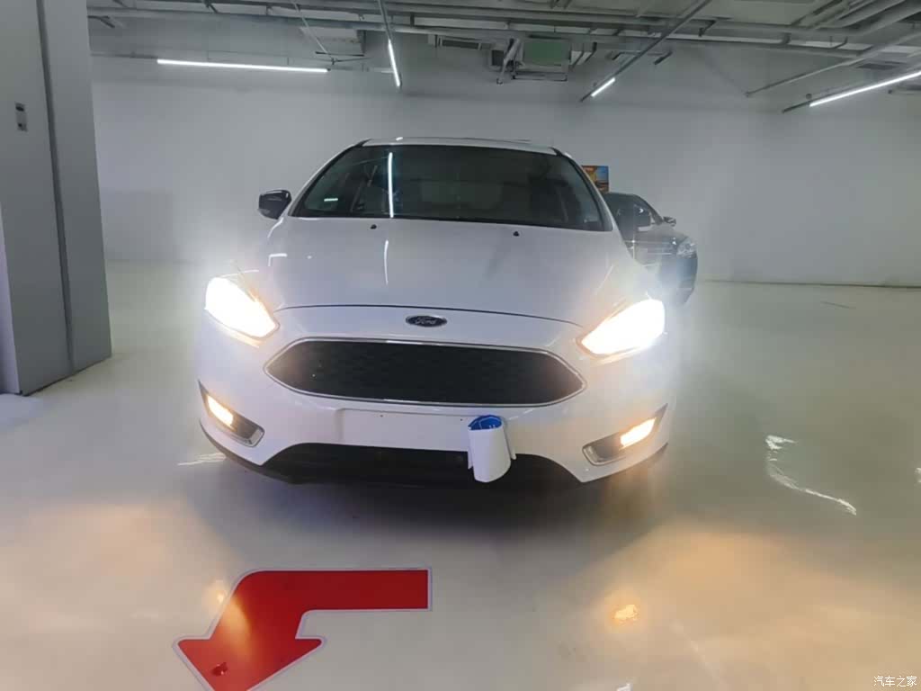 Ford Focus, 2018 3