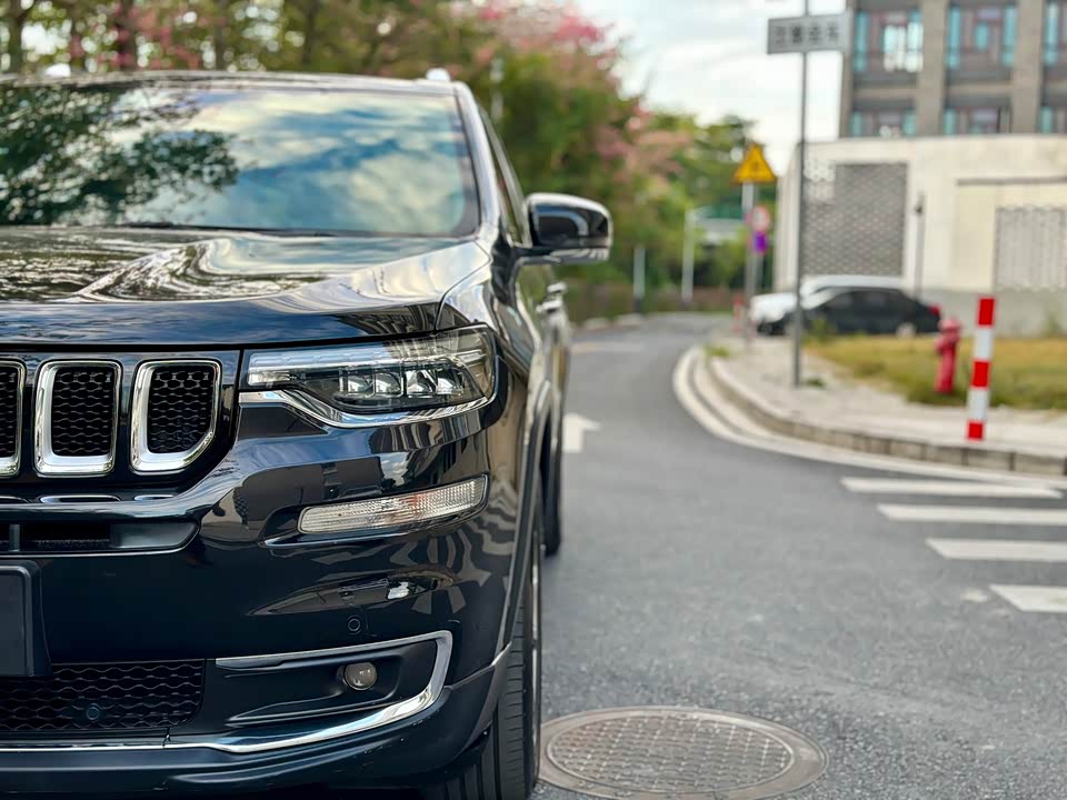 Jeep Grand Commander