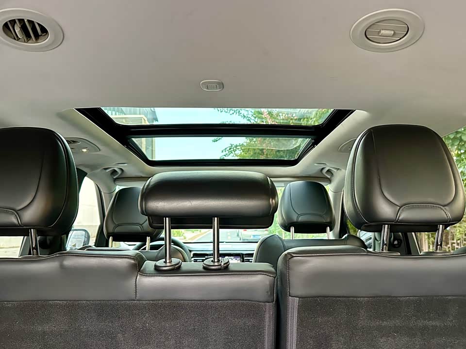 Jeep Grand Commander