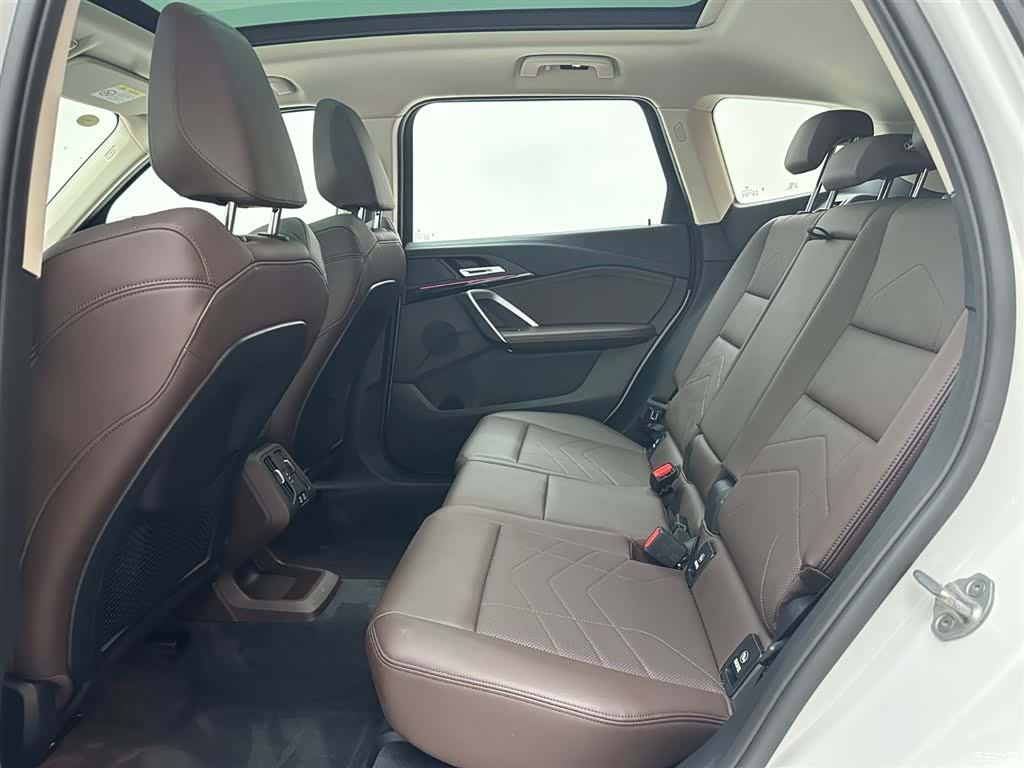 BMW X1, 2023 12