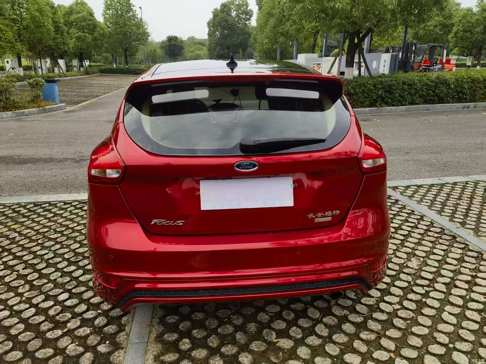 Ford Focus, 2017 11