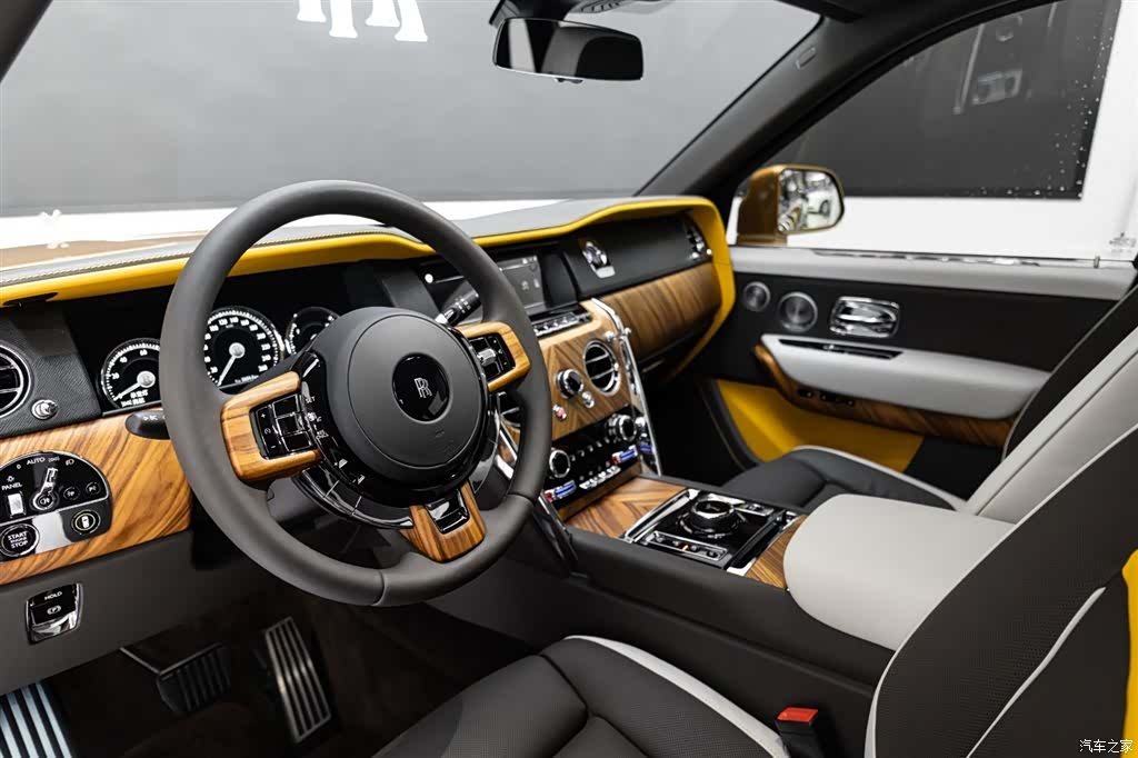 Rolls-Royce Cullinan, 2024 9