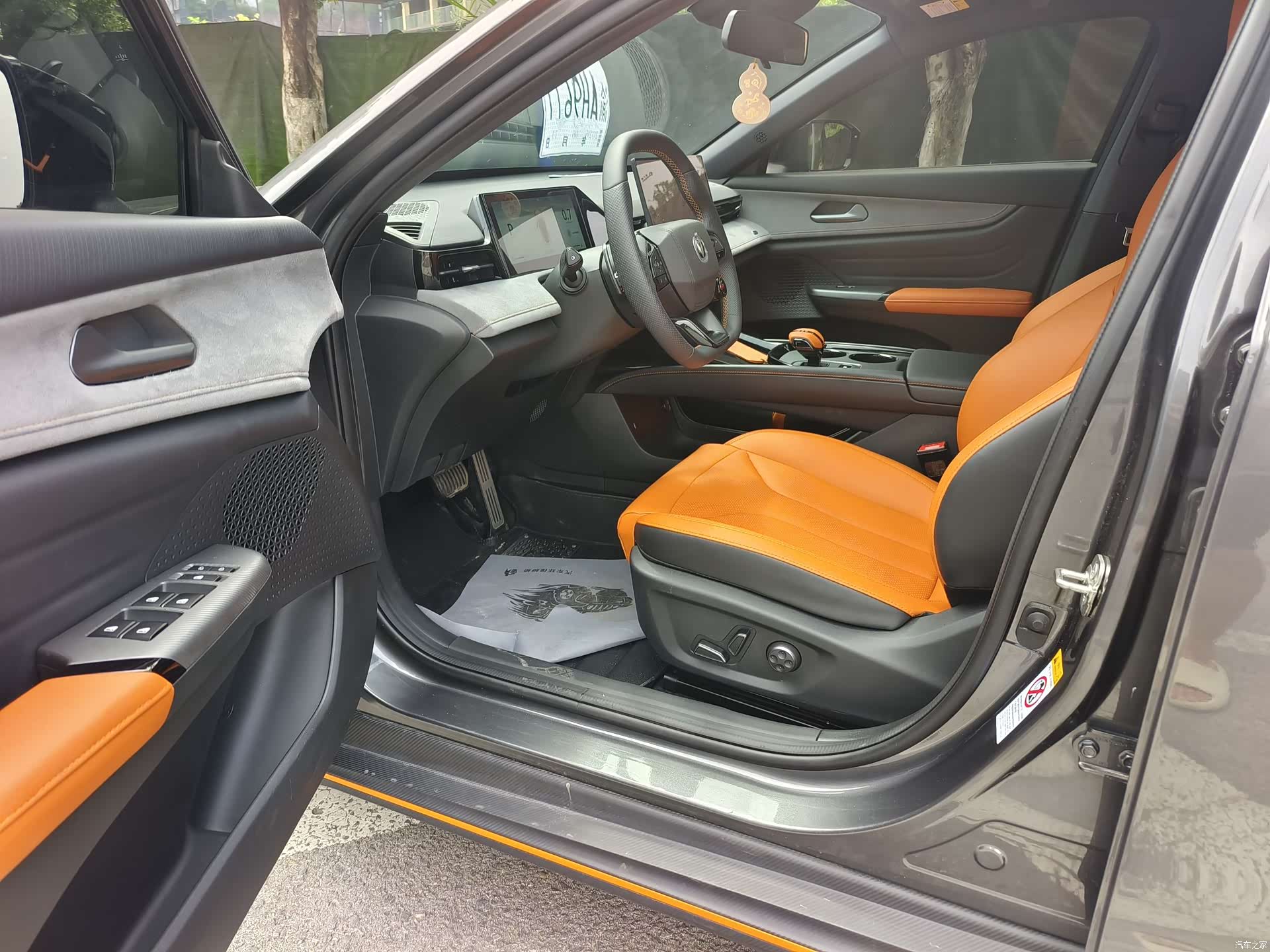 Changan UNI-V, 2025 4