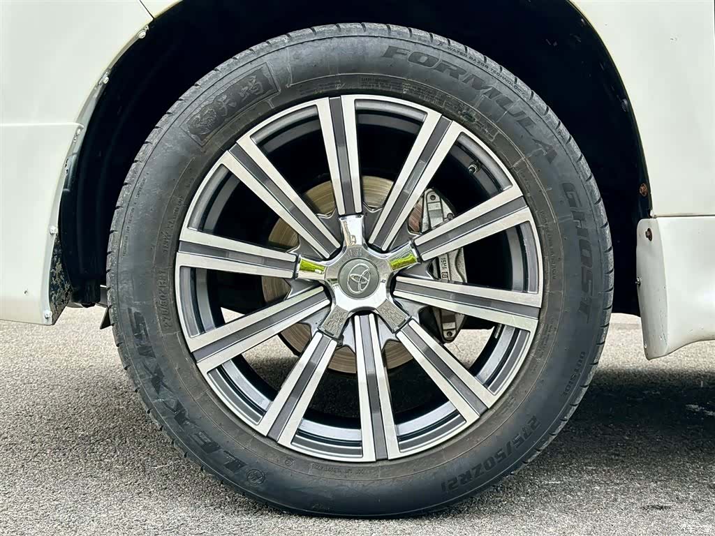 Toyota Land Cruiser, 2010 26