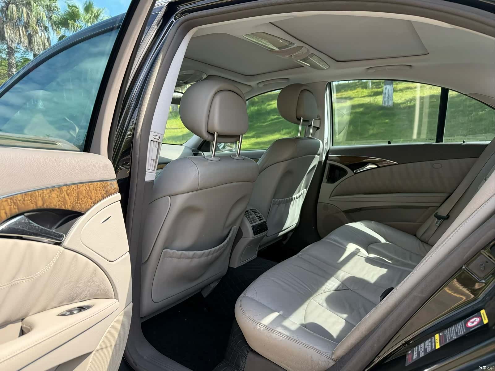 Mercedes-Benz E-Class, 2009 6