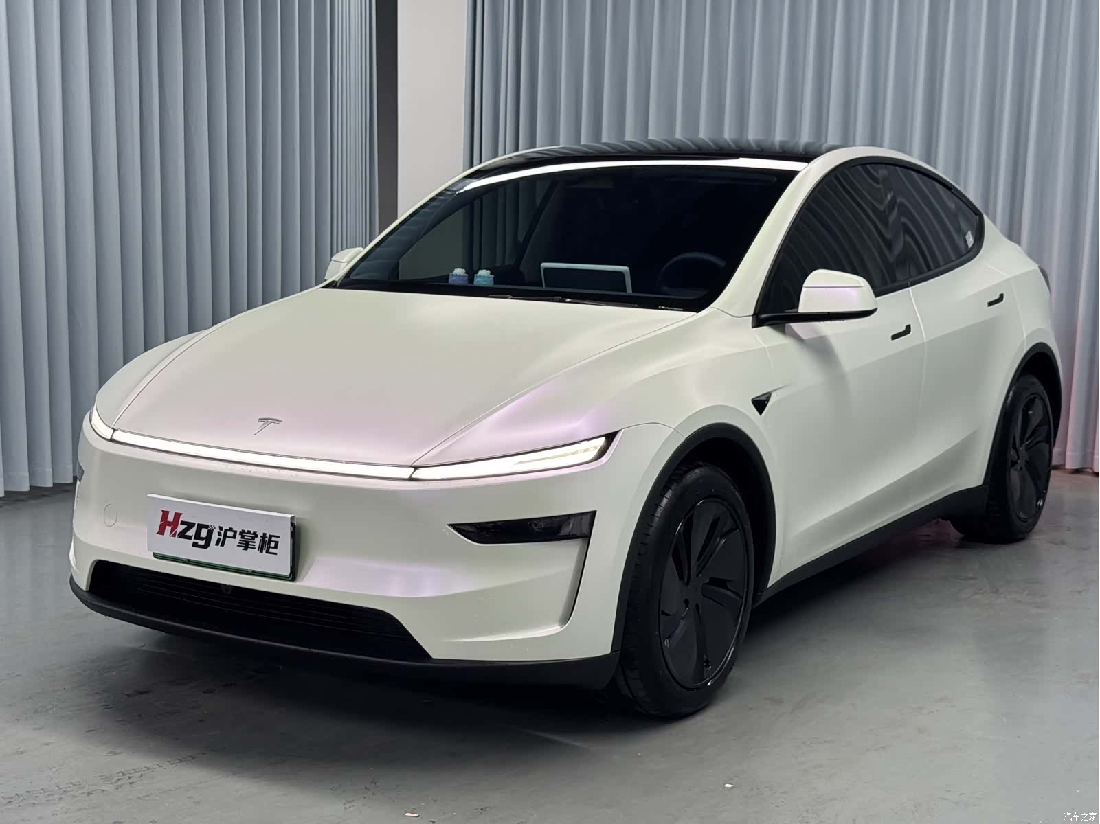 Tesla Model Y, 2025 1