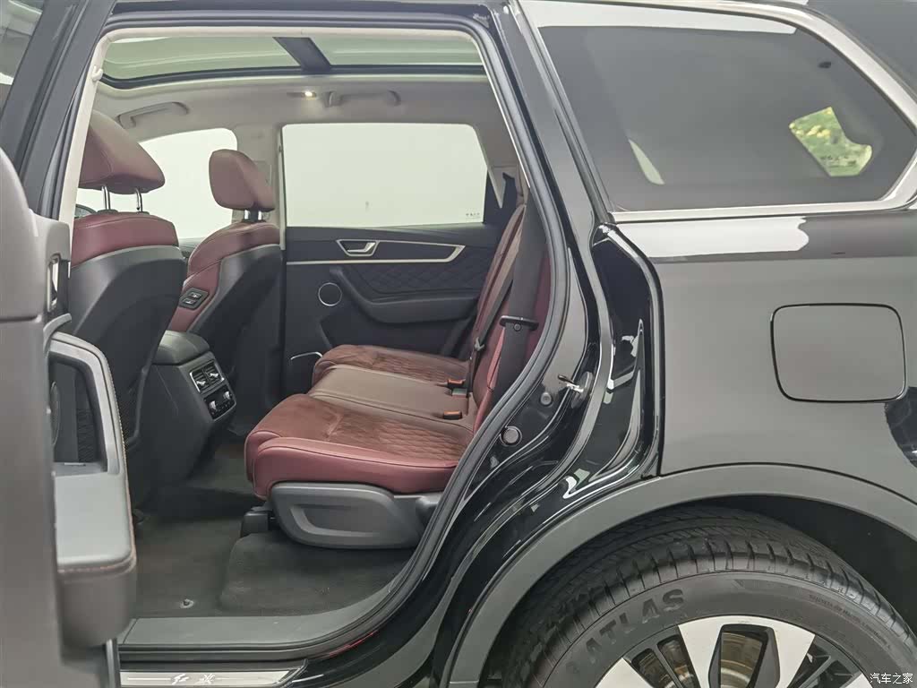 Hongqi HS7, 2022 15