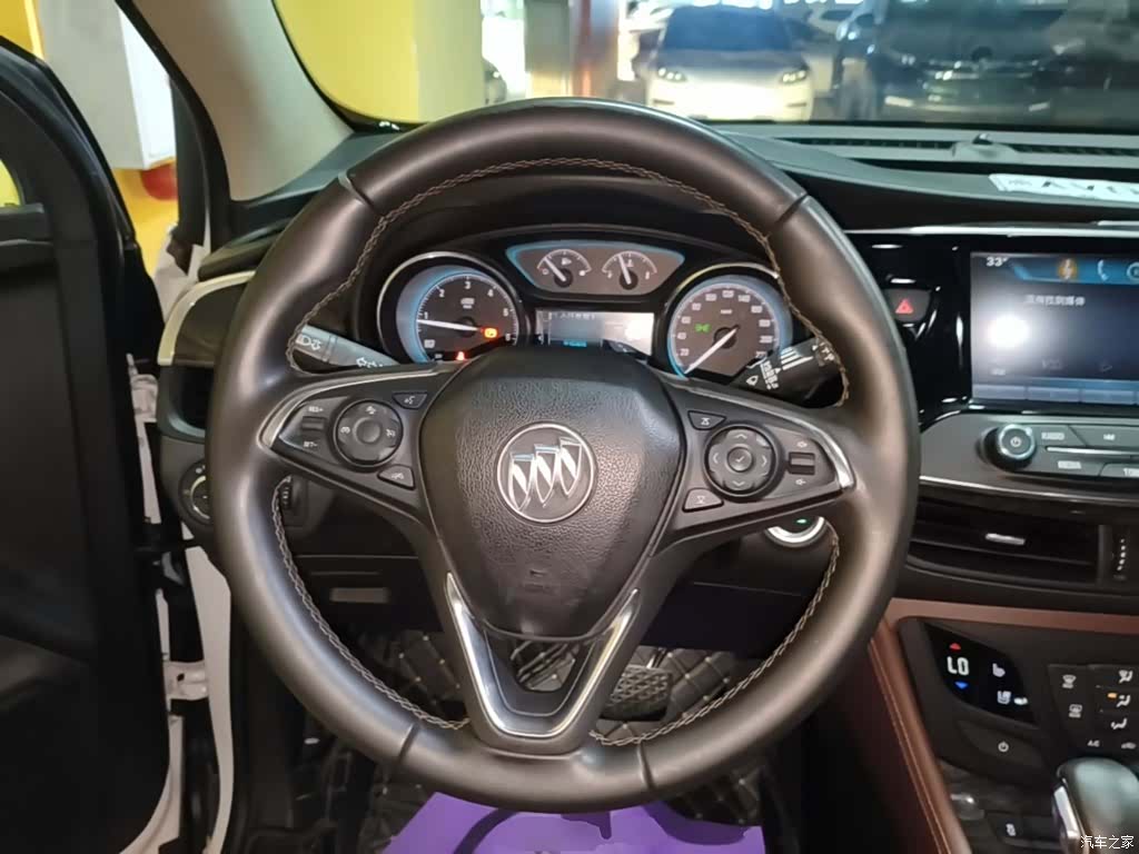 Buick Envision Plus, 2015 11
