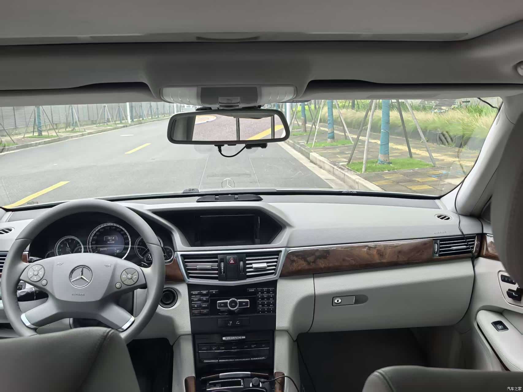 Mercedes-Benz E-Class, 2013 6