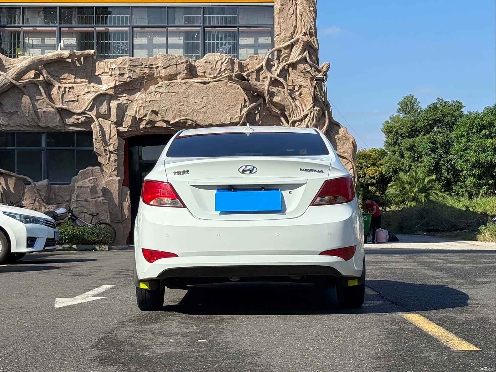 Hyundai GLS, 2015 3