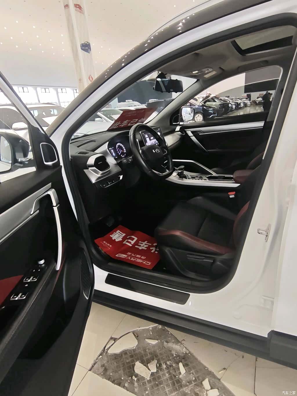 Geely Coolray, 2021 8