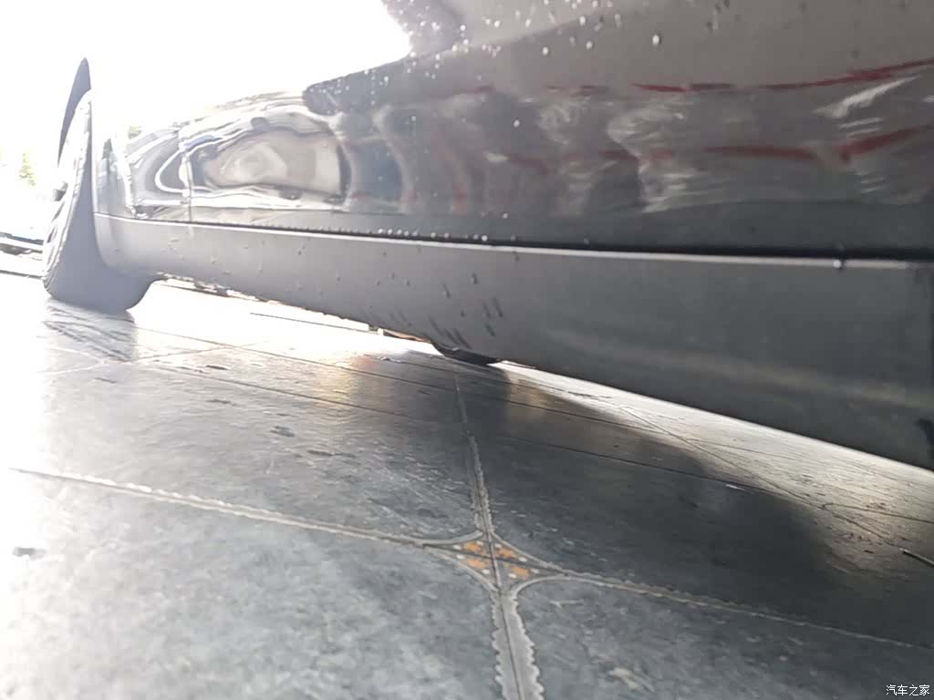 Tesla Model Y, 2023 21