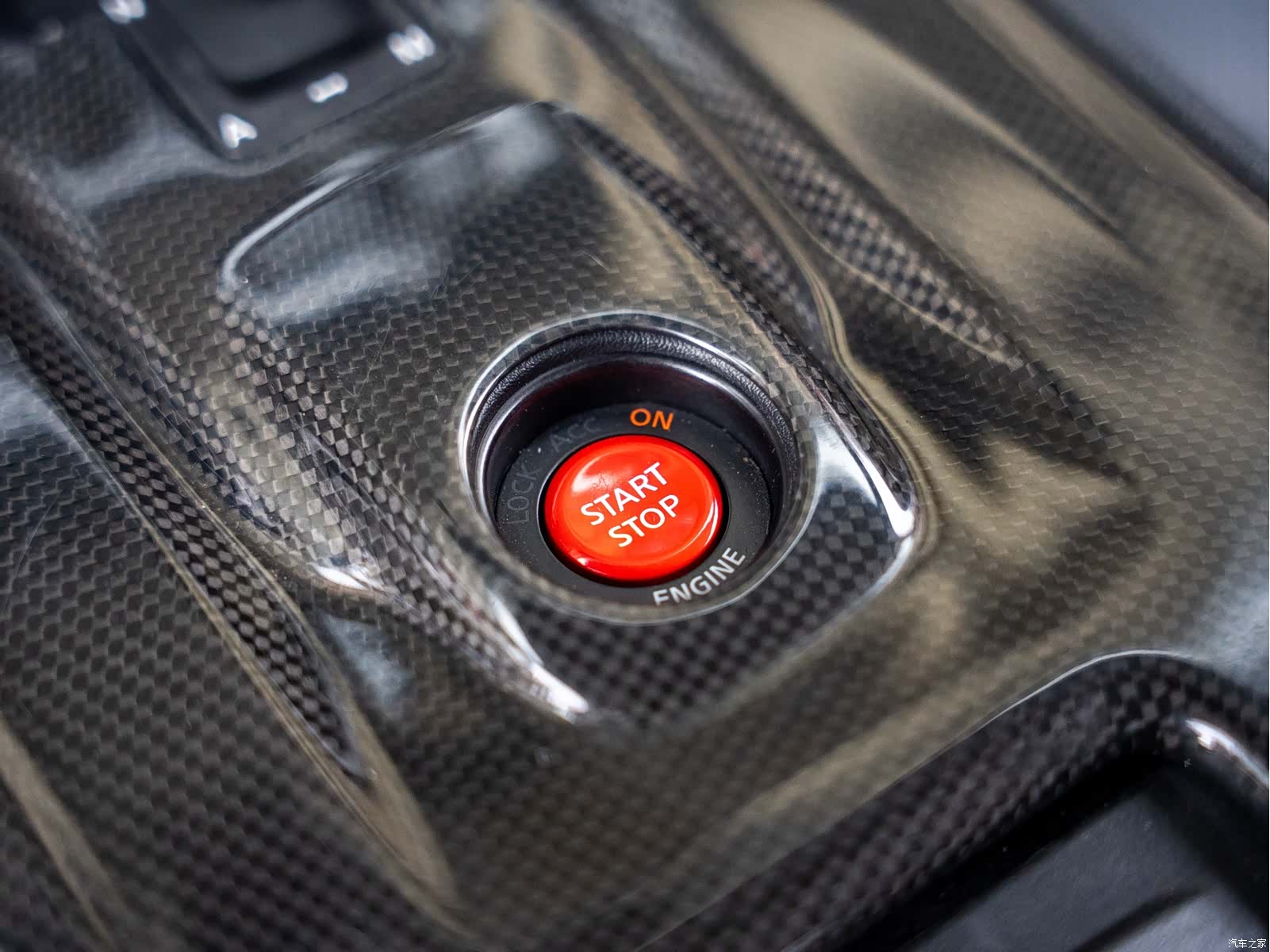 Nissan GT-R, 2012 16