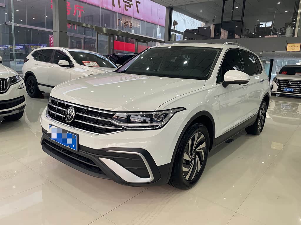 Volkswagen Tiguan L