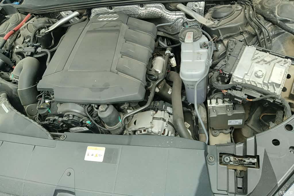 Audi A6L, 2022 10