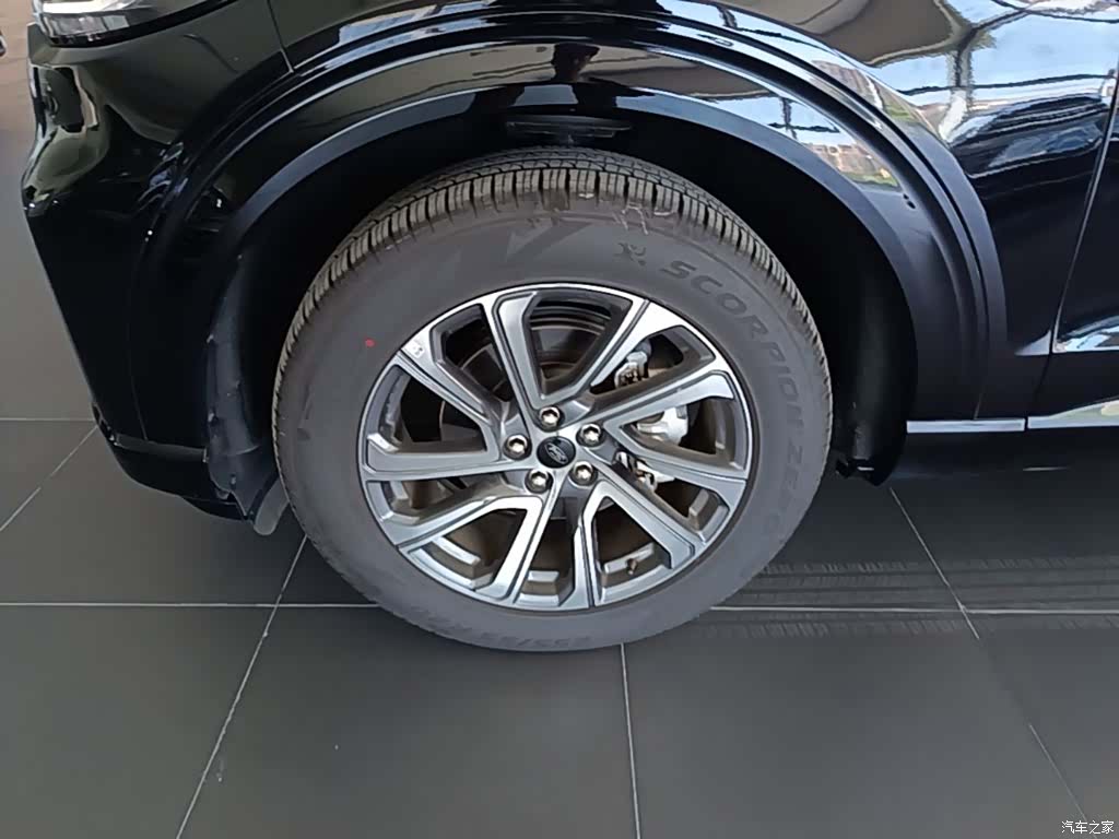 Ford Explorer, 2025 23