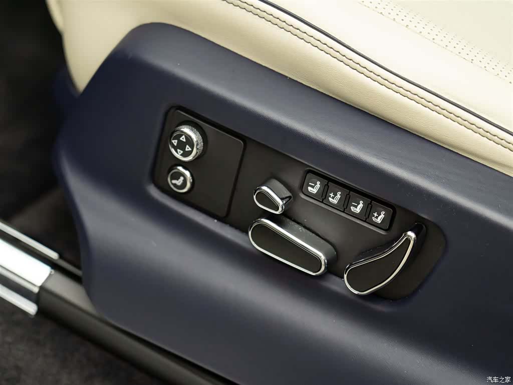 Bentley Bentayga, 2025 13