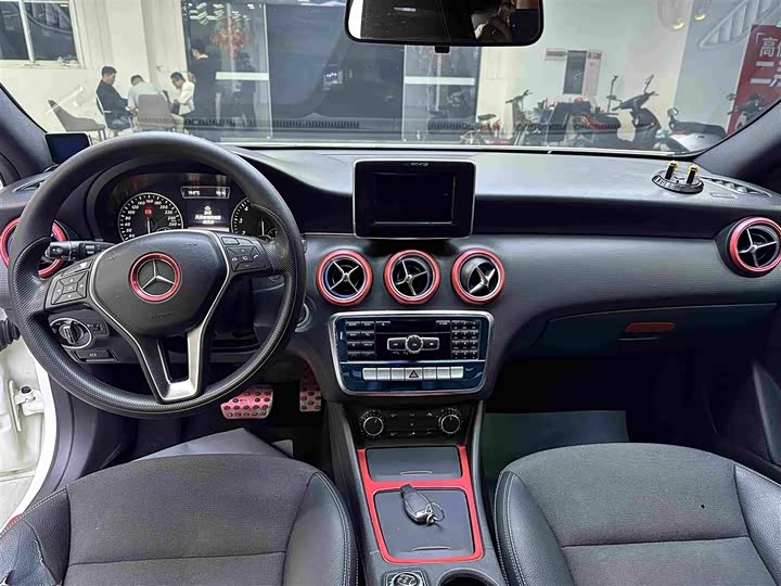 Mercedes-Benz A-Class 2015 A 180 biao zhun xing