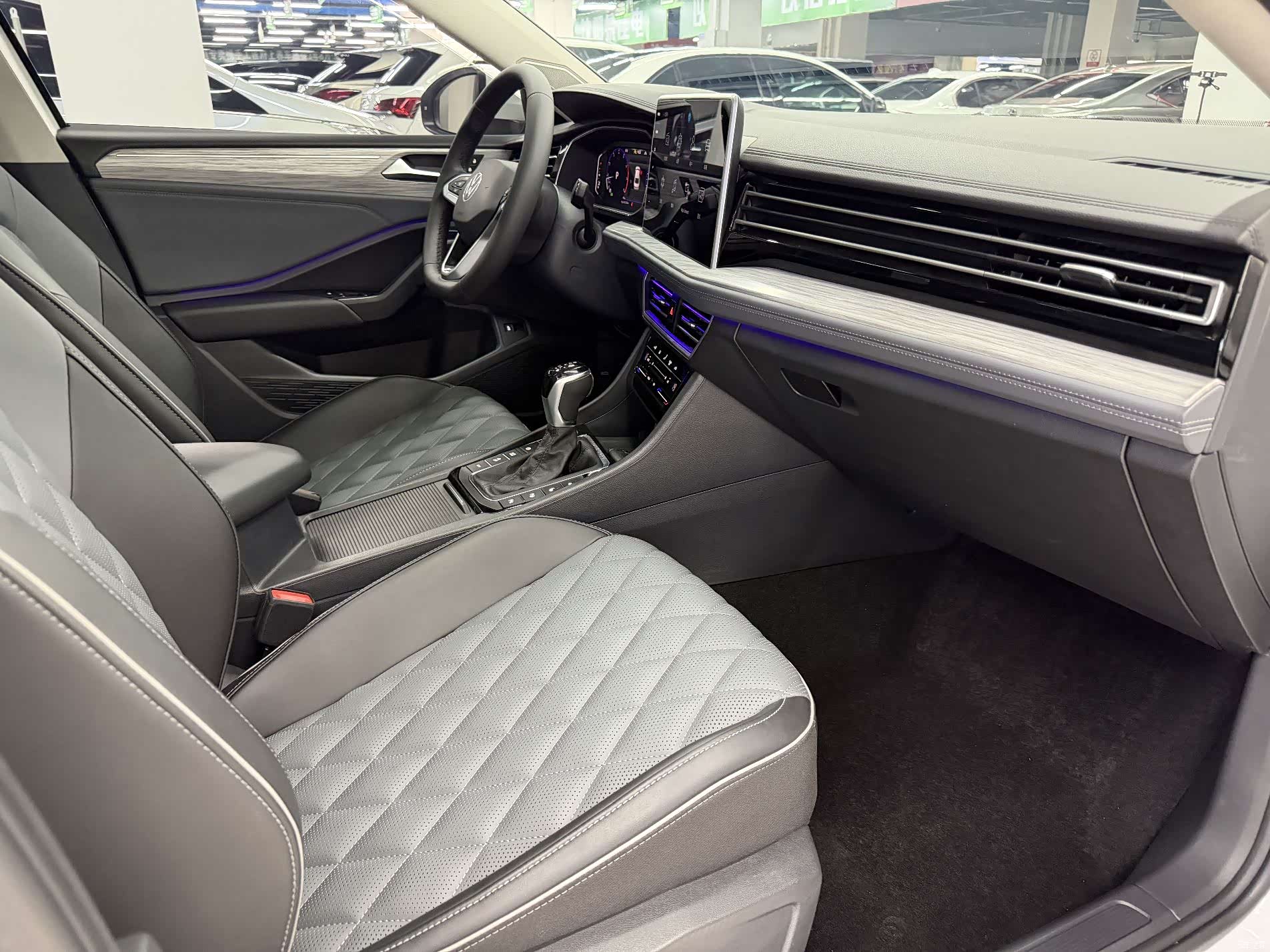 Volkswagen Sagitar, 2022 6