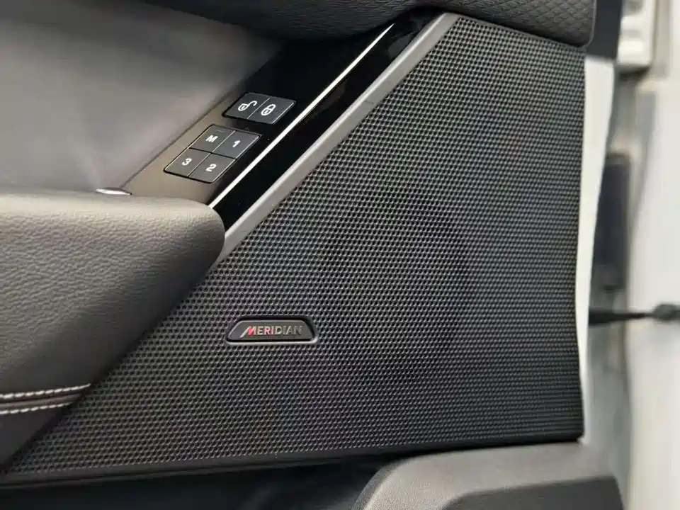 Land Rover Range Rover Star Pulse