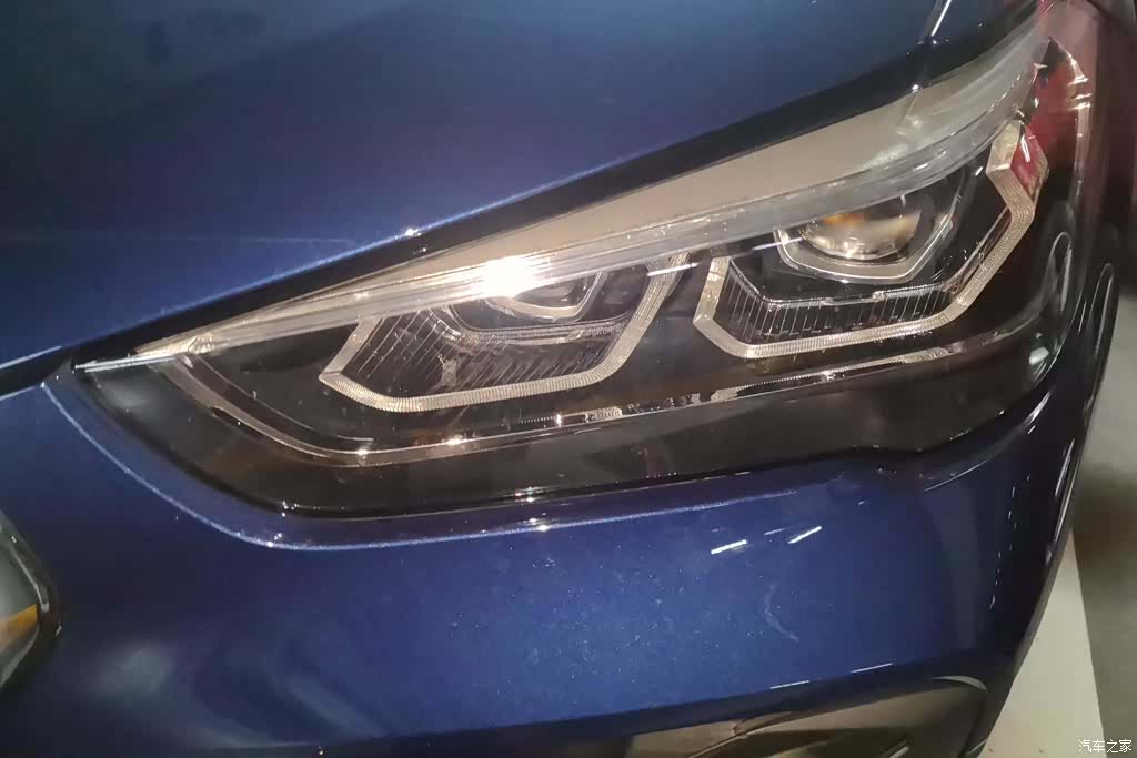 BMW X1, 2022 все фото