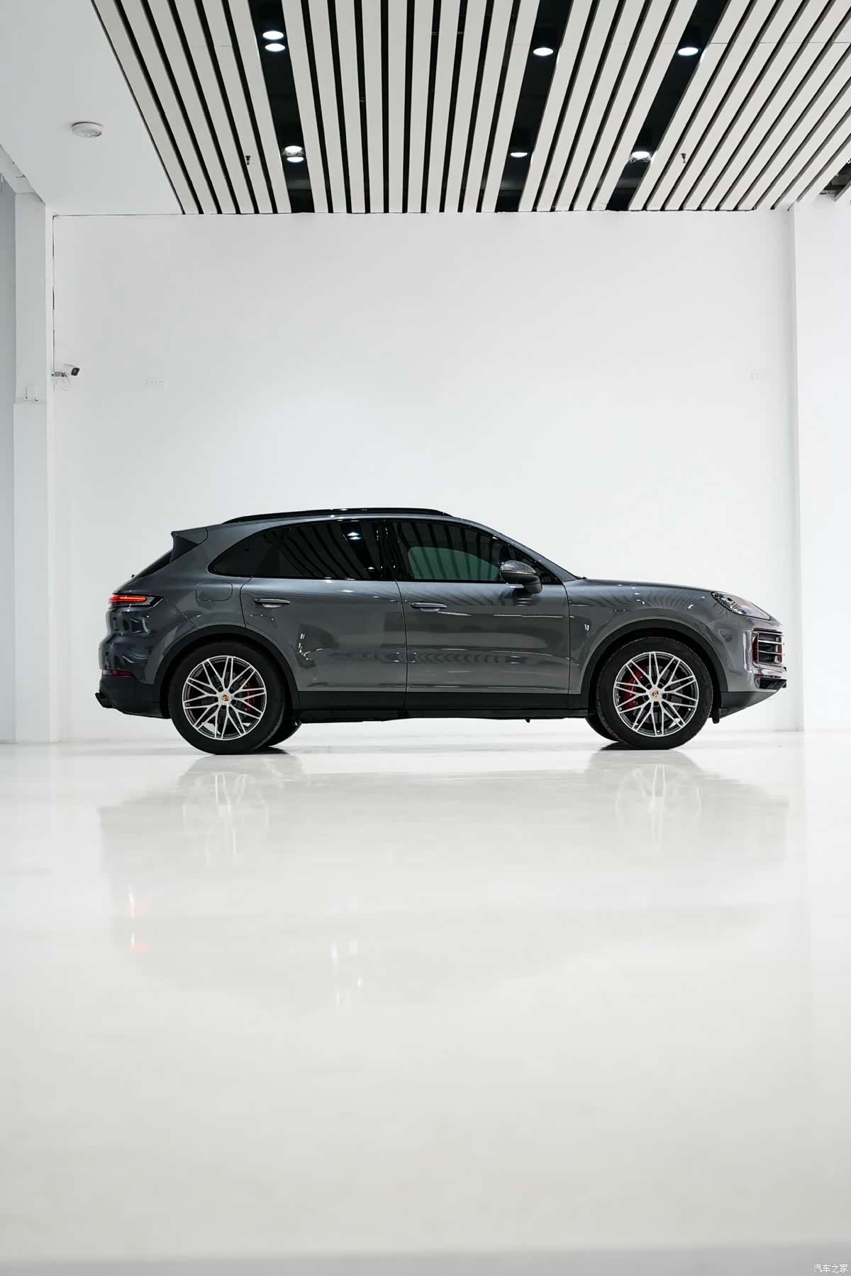 Porsche Cayenne, 2023 все фото