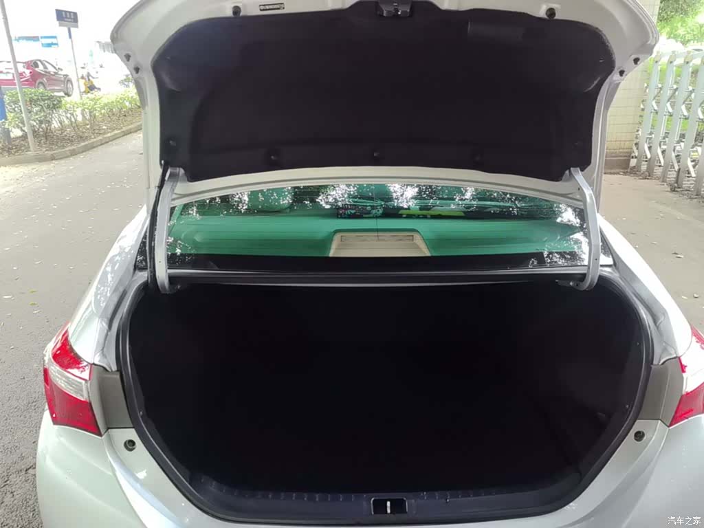 Toyota Corolla, 2017 19