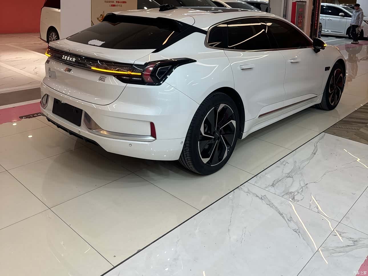 Zeekr 001, 2023 16