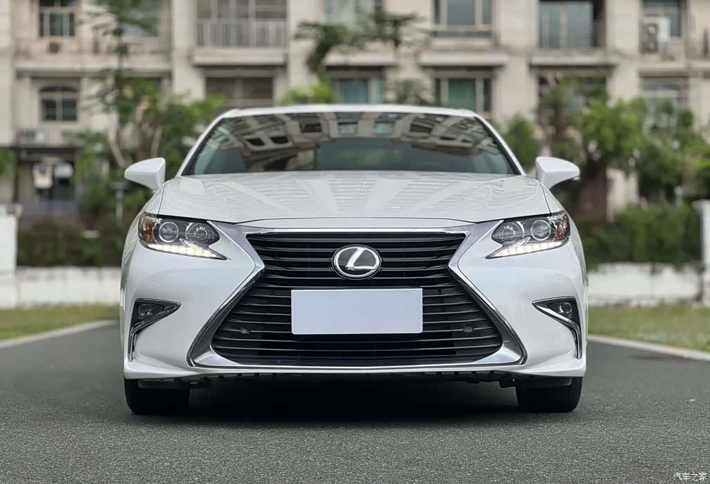 Lexus ES, 2017 2