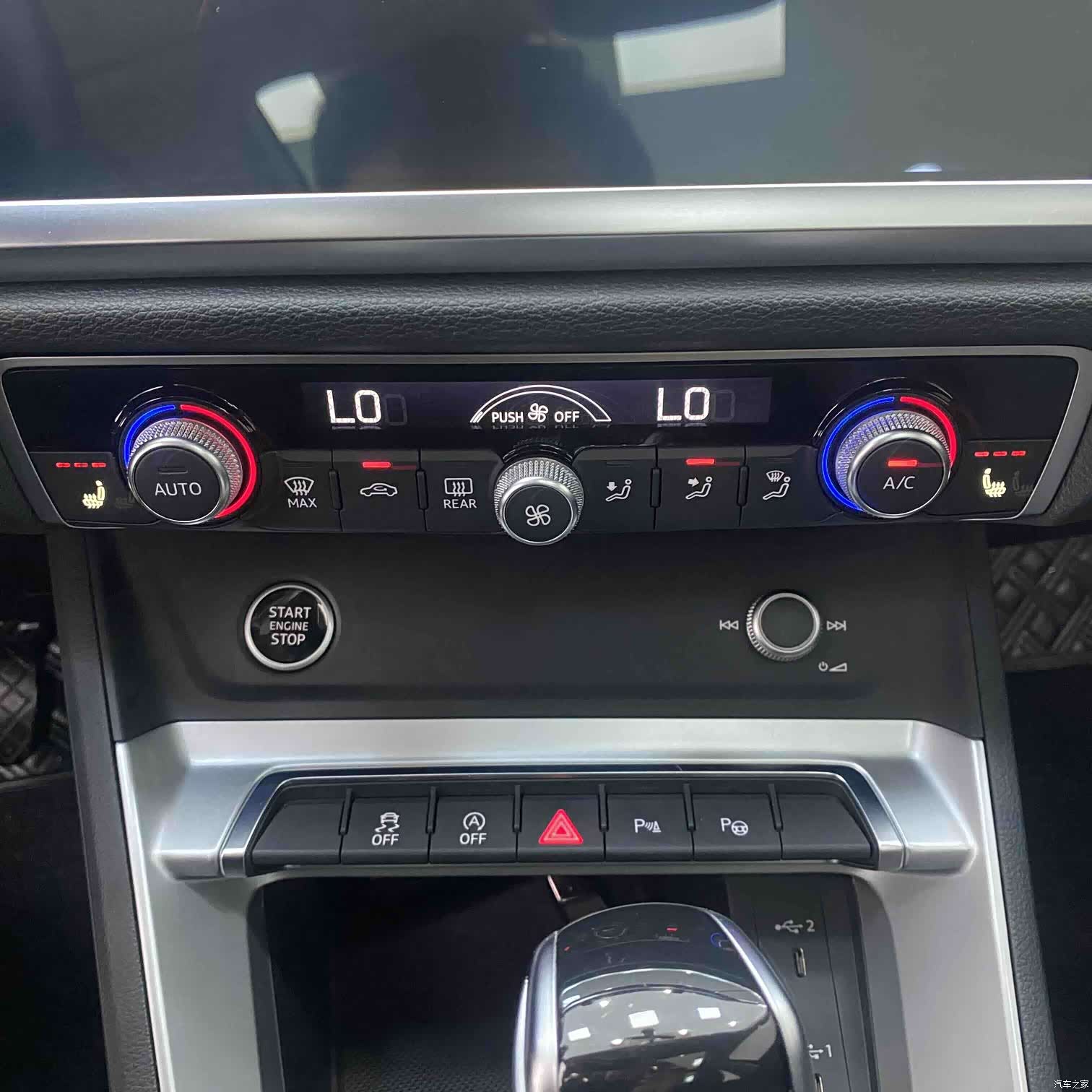 Audi Q3, 2022 13