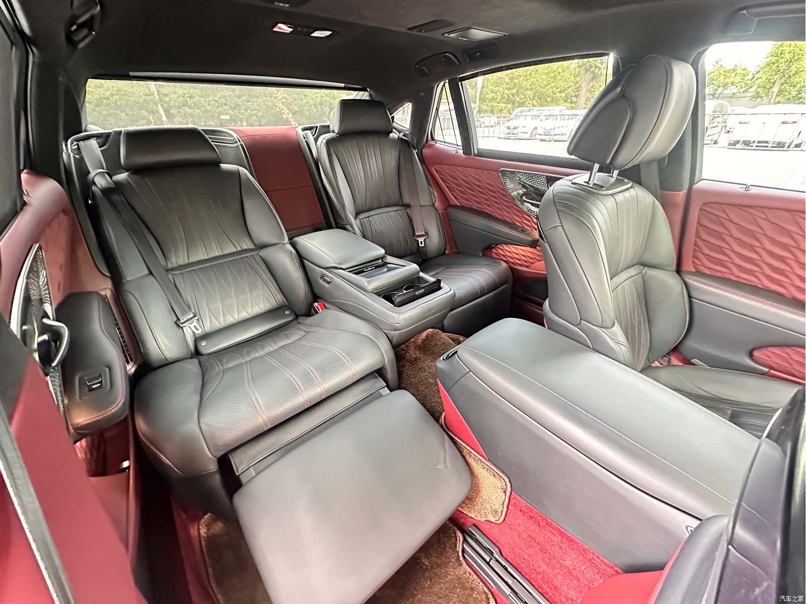 Lexus LS, 2021 49