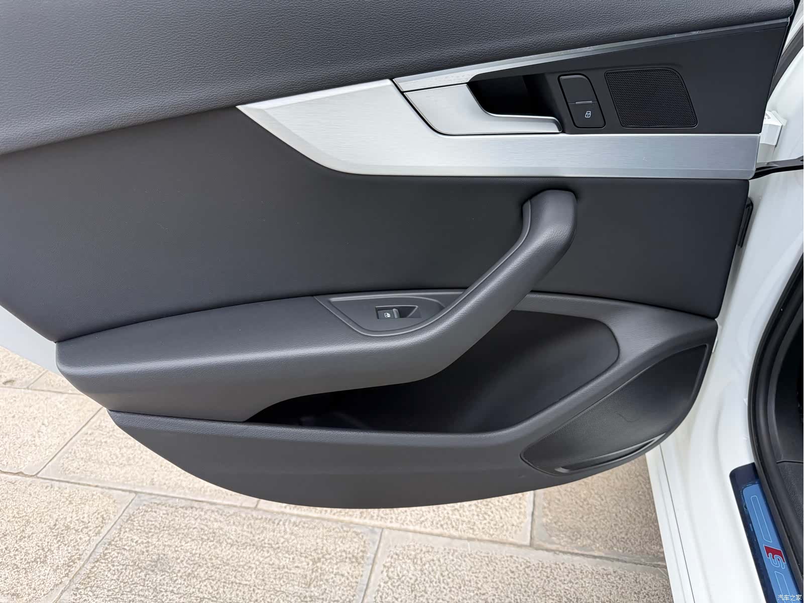 Audi A4L, 2020 31
