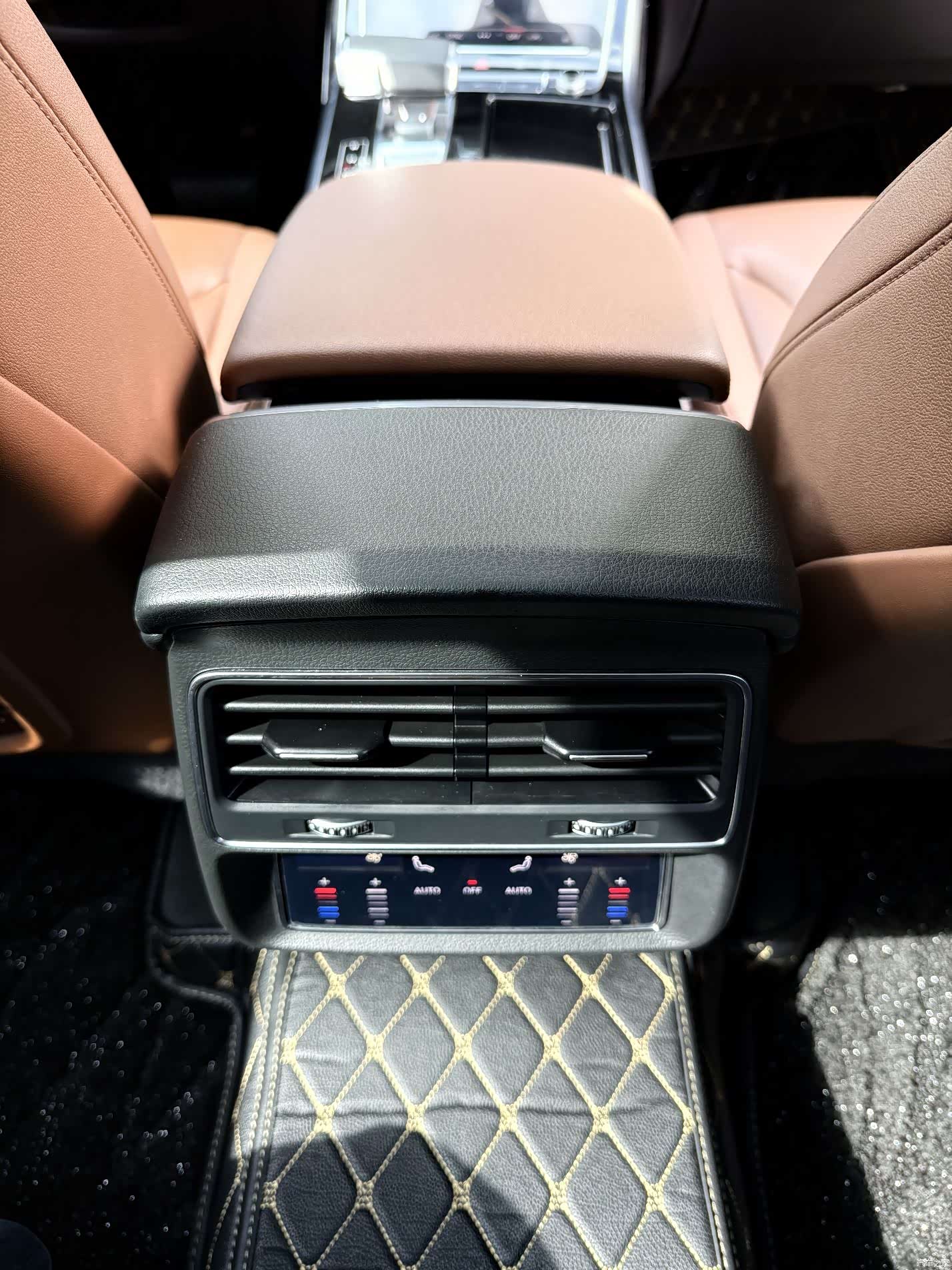 Audi Q8, 2021 12