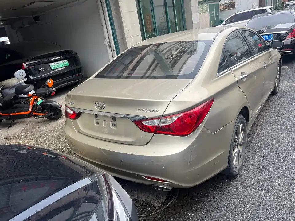 Hyundai Sonata