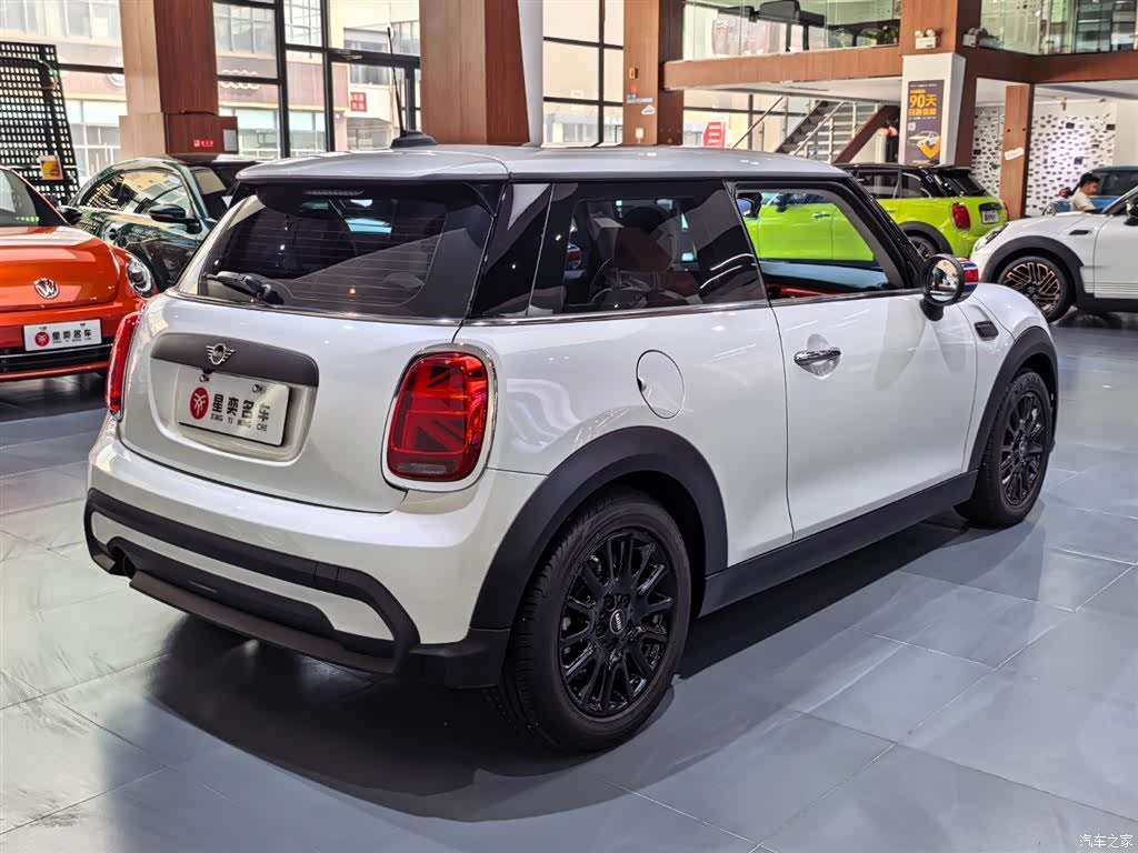 Mini ONE, 2023 все фото