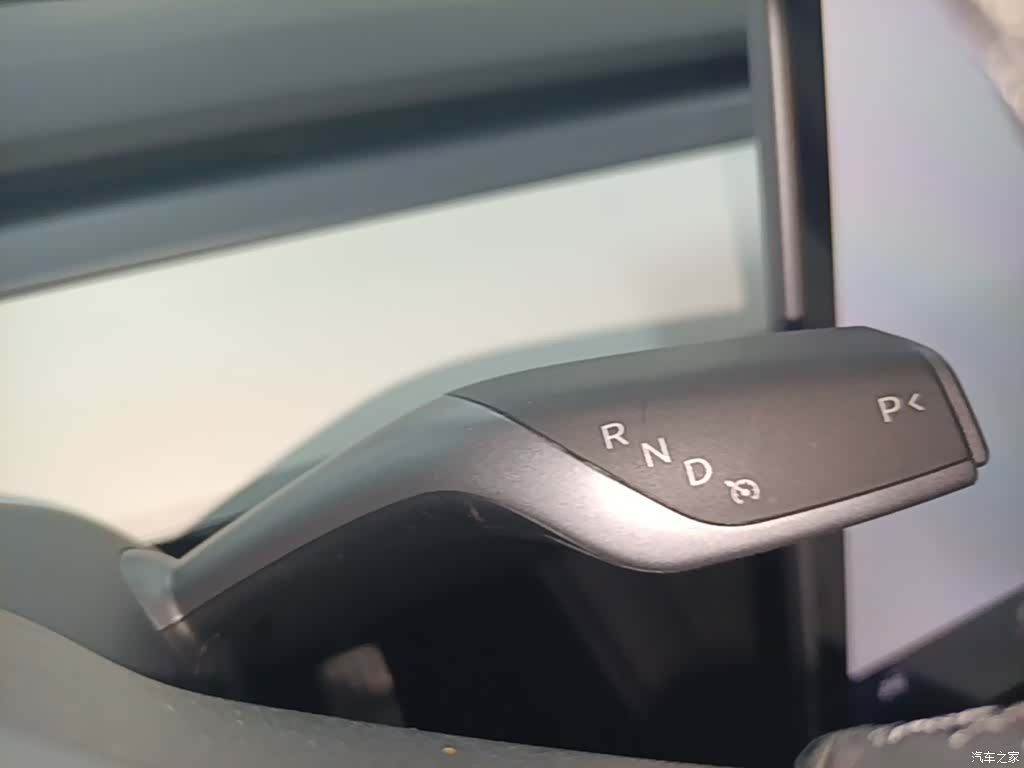 Tesla Model Y, 2021 14