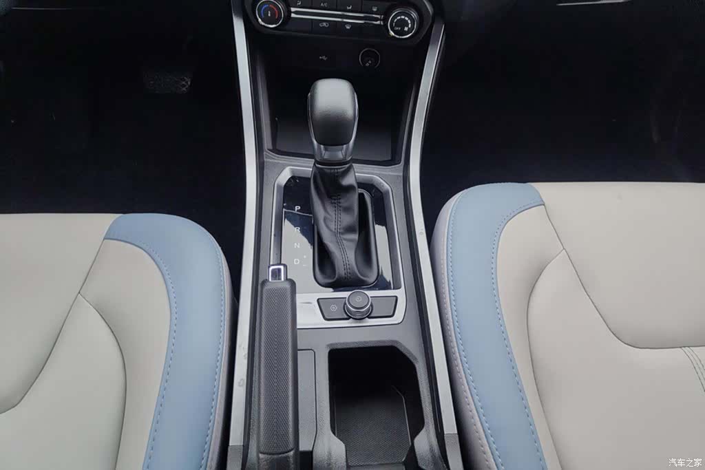 Chery 3x, 2022 15