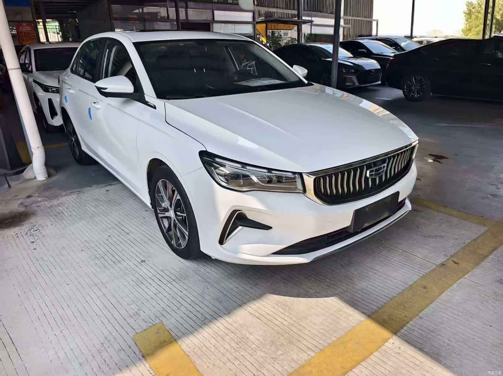 Geely Emgrand, 2021 3