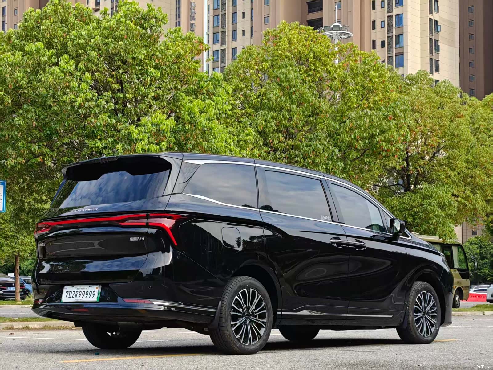 DongFeng V9, 2025 все фото