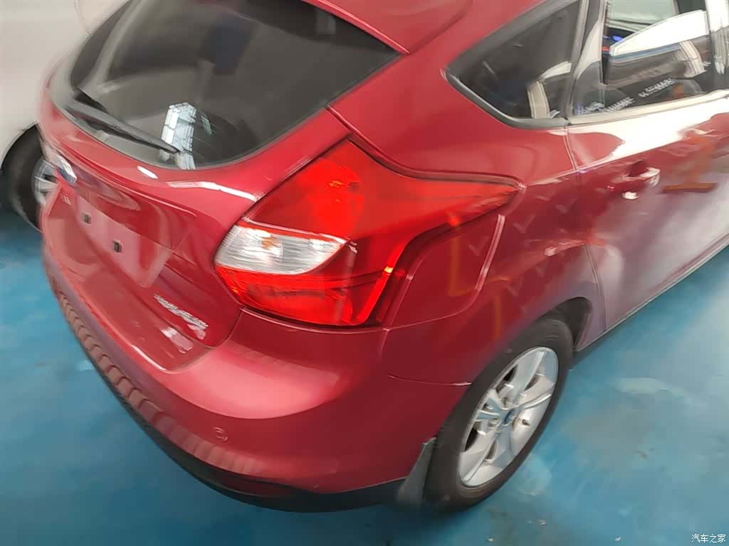 Ford Focus, 2015 7