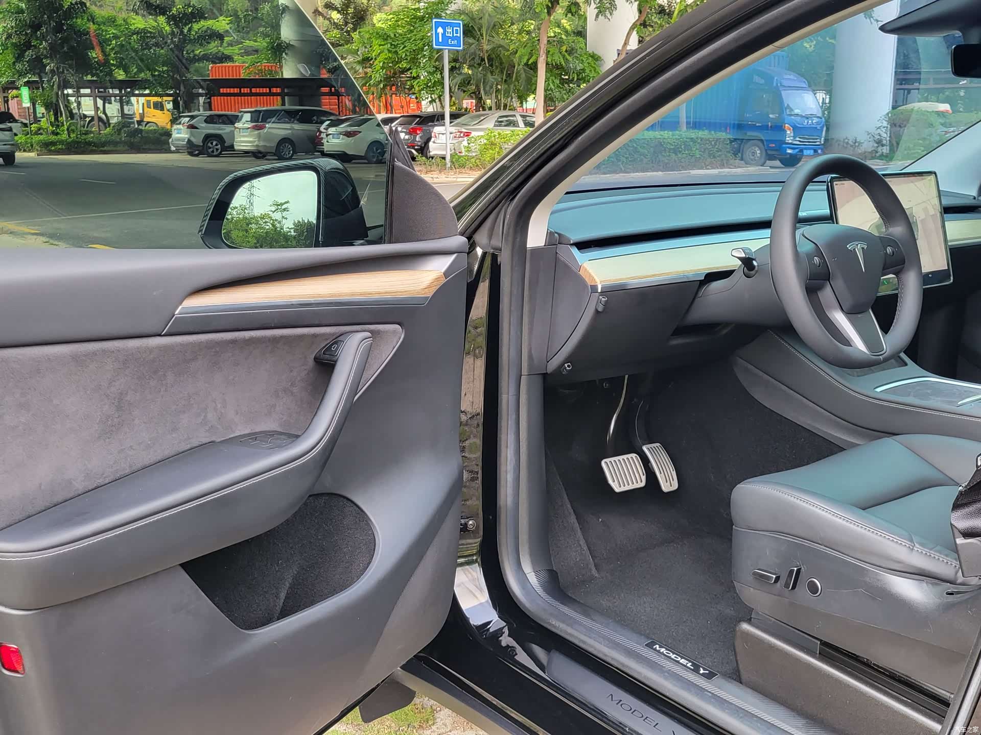Tesla Model Y, 2023 8