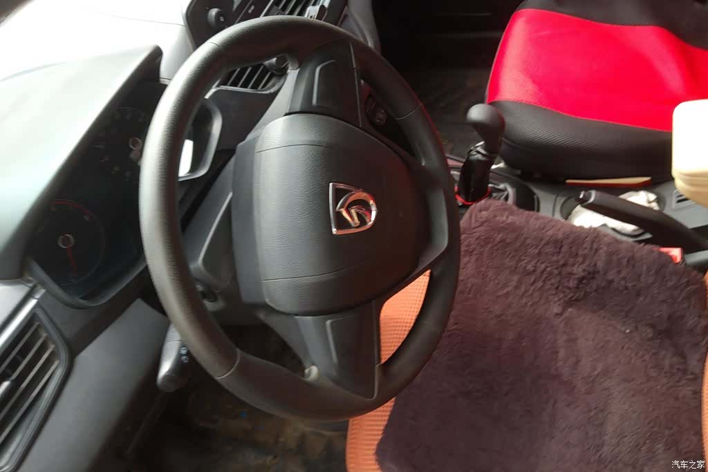Wuling 310, 2017 15