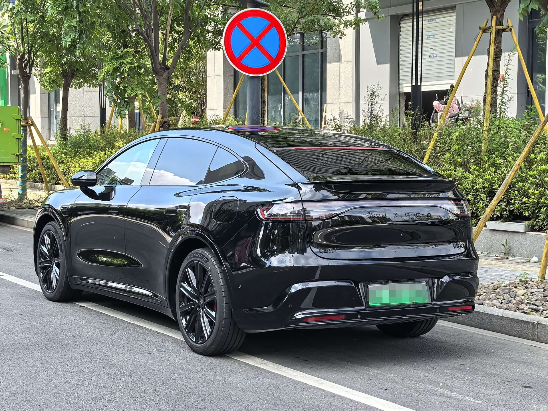 Luxeed R7, 2025 15
