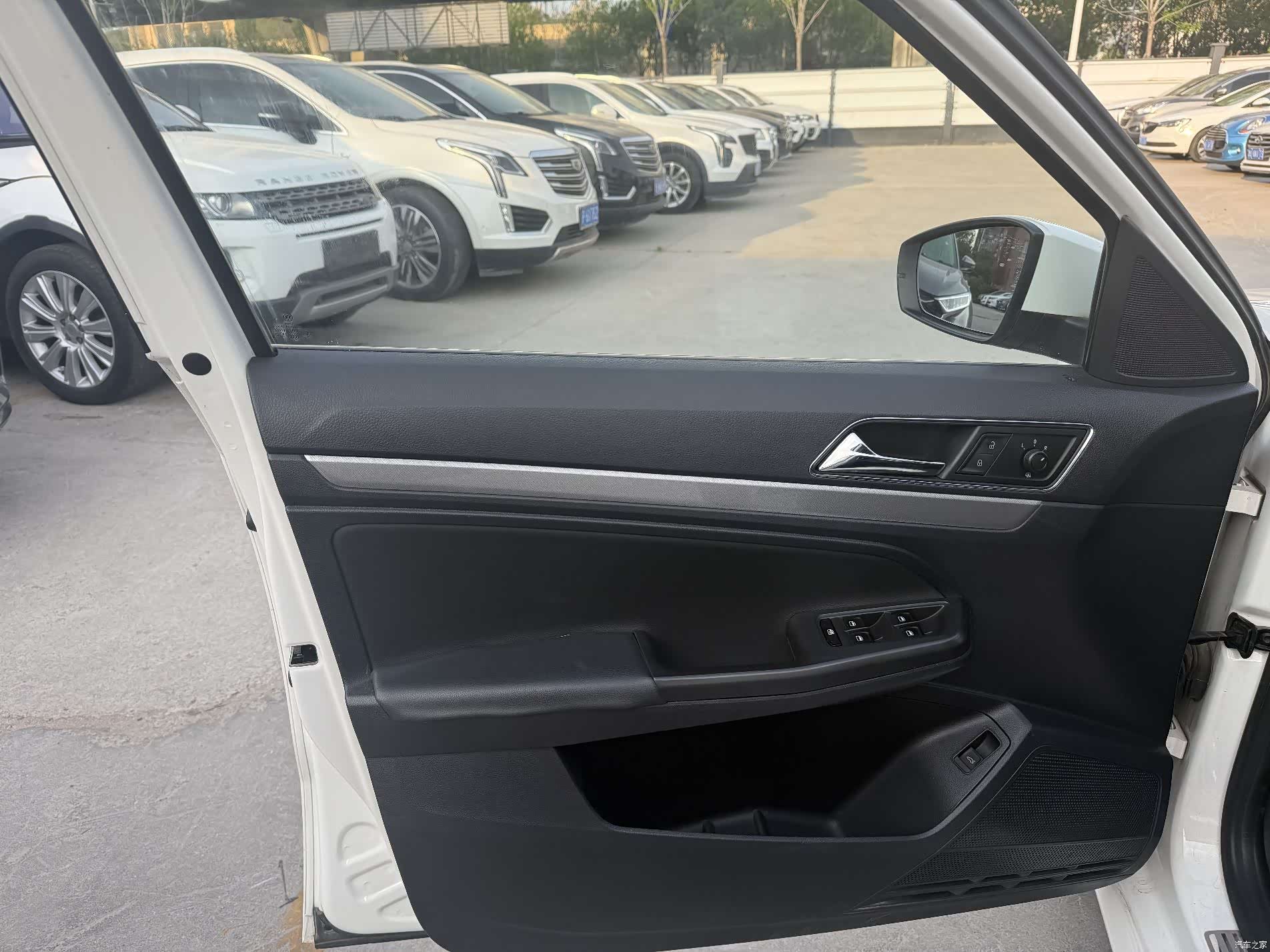 Volkswagen Lavida, 2020 3