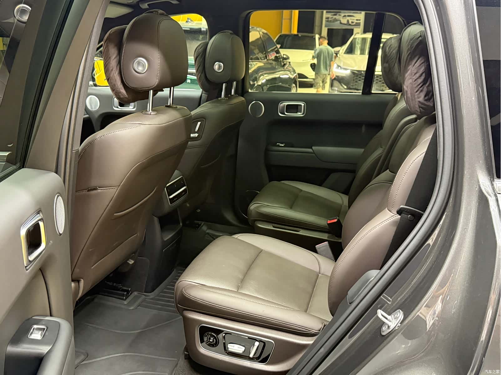 Li Auto L8, 2023 17